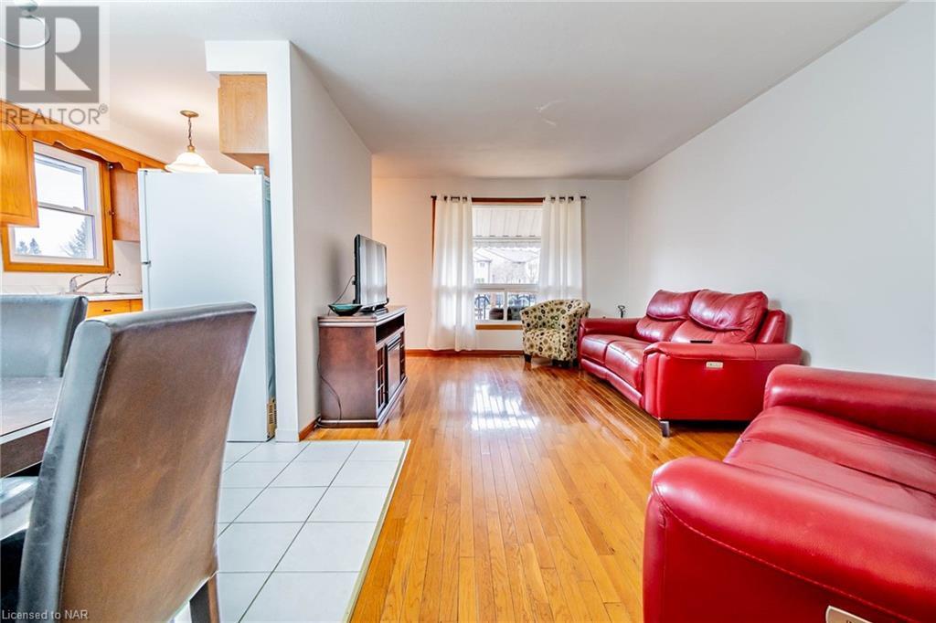 6033 Swayze Drive, Niagara Falls, Ontario  L2J 3K2 - Photo 10 - 40524689