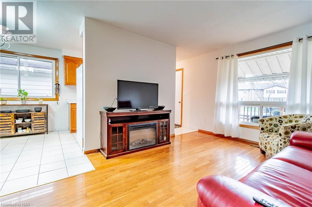 6033 Swayze Drive, Niagara Falls, Ontario  L2J 3K2 - Photo 13 - 40524689