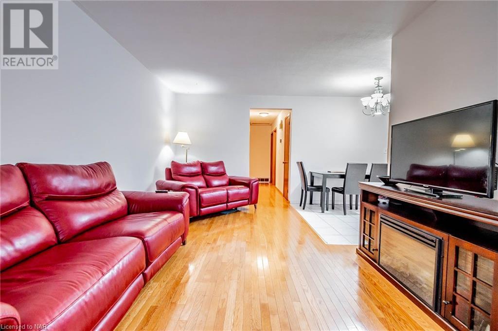 6033 Swayze Drive, Niagara Falls, Ontario  L2J 3K2 - Photo 16 - 40524689