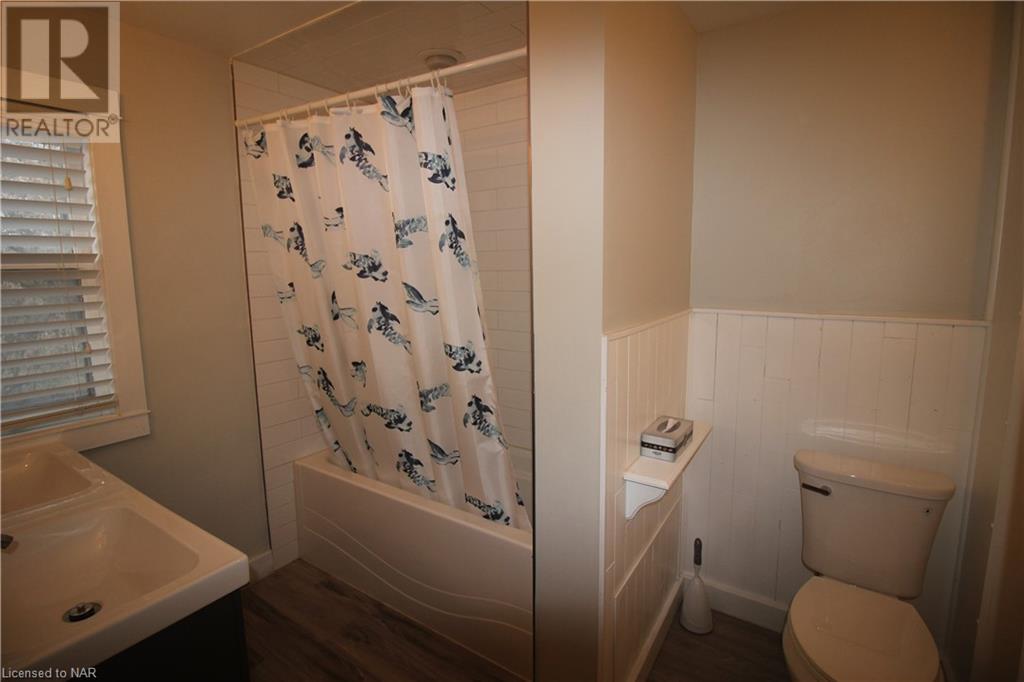 4463 Sixth Avenue, Niagara Falls, Ontario  L2E 4S9 - Photo 14 - 40524257