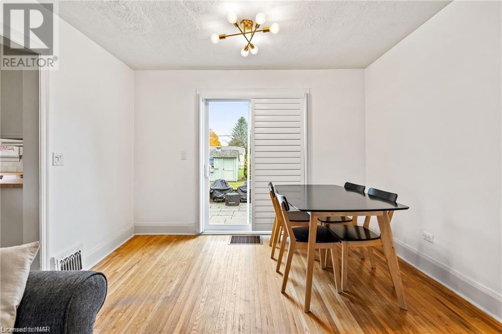28 Cameron Road, St. Catharines, Ontario  L2P 3E2 - Photo 5 - 40524754