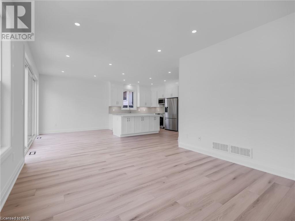 355 Ridgeway Road, Fort Erie, Ontario  L0S 1B0 - Photo 9 - 40525267