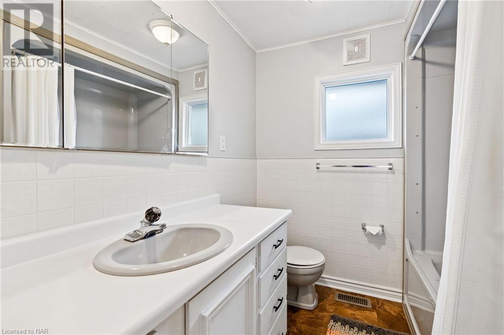 354 Helen Street, Crystal Beach, Ontario  L0S 1B0 - Photo 11 - 40524015