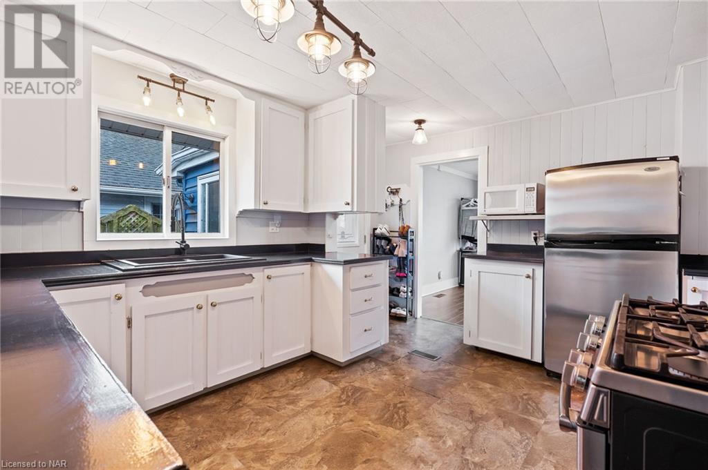 354 Helen Street, Crystal Beach, Ontario  L0S 1B0 - Photo 6 - 40524015