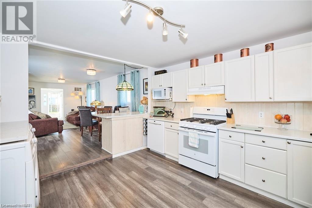 3828 Roxborough Avenue, Crystal Beach, Ontario  L0S 1B0 - Photo 13 - 40524879