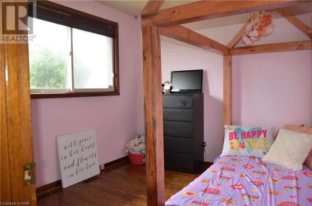 20 Acadia Crescent, St. Catharines, Ontario  L2P 1H8 - Photo 11 - 40524789