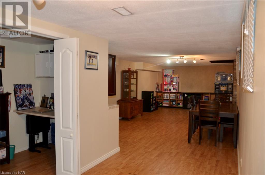 20 Acadia Crescent, St. Catharines, Ontario  L2P 1H8 - Photo 13 - 40524789