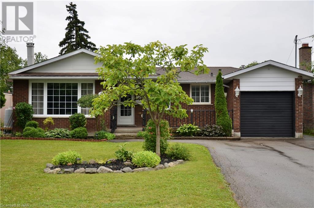 20 Acadia Crescent, St. Catharines, Ontario  L2P 1H8 - Photo 2 - 40524789