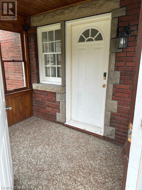 6152 Carlton Avenue, Niagara Falls, Ontario  L2G 5J9 - Photo 2 - 40525526