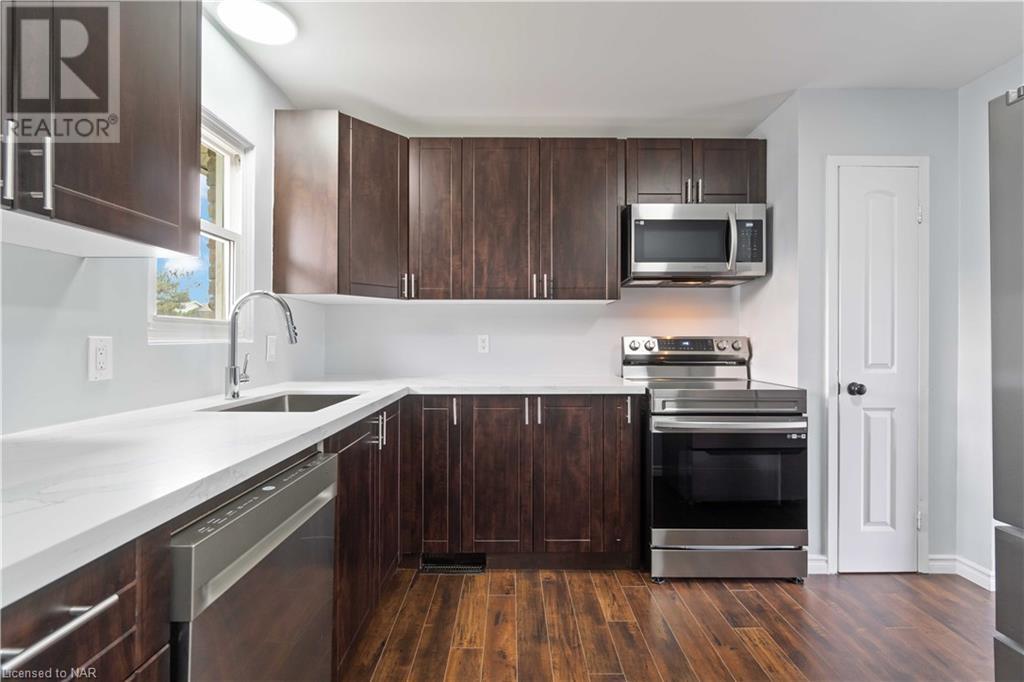 131 Rockwood Avenue Unit# 32, St. Catharines, Ontario  L2P 3K4 - Photo 6 - 40525537