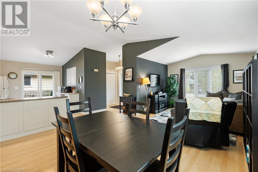 385 Washington Road, Fort Erie, Ontario  L2A 4K5 - Photo 9 - 40525434