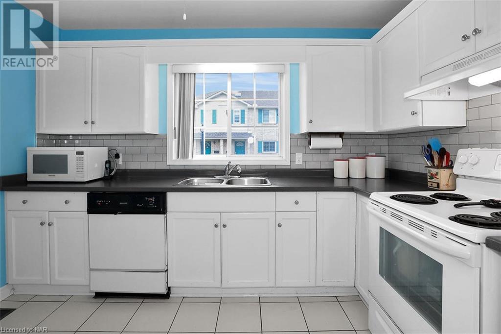 7470 Monastery Drive Unit# 28, Niagara Falls, Ontario  L2H 3B3 - Photo 15 - 40524156