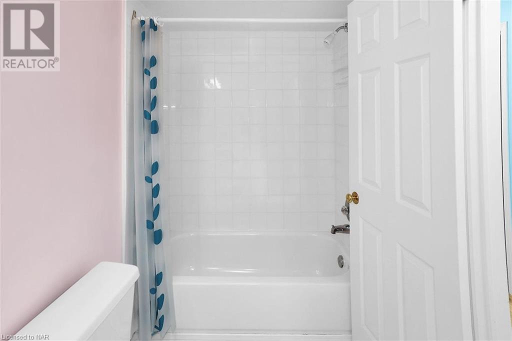 7470 Monastery Drive Unit# 28, Niagara Falls, Ontario  L2H 3B3 - Photo 22 - 40524156