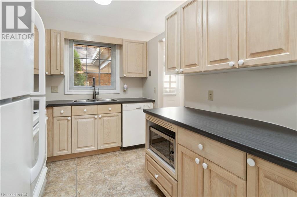 4121 Cherry Blossom Lane, Vineland, Ontario  L0R 2C0 - Photo 14 - 40525009
