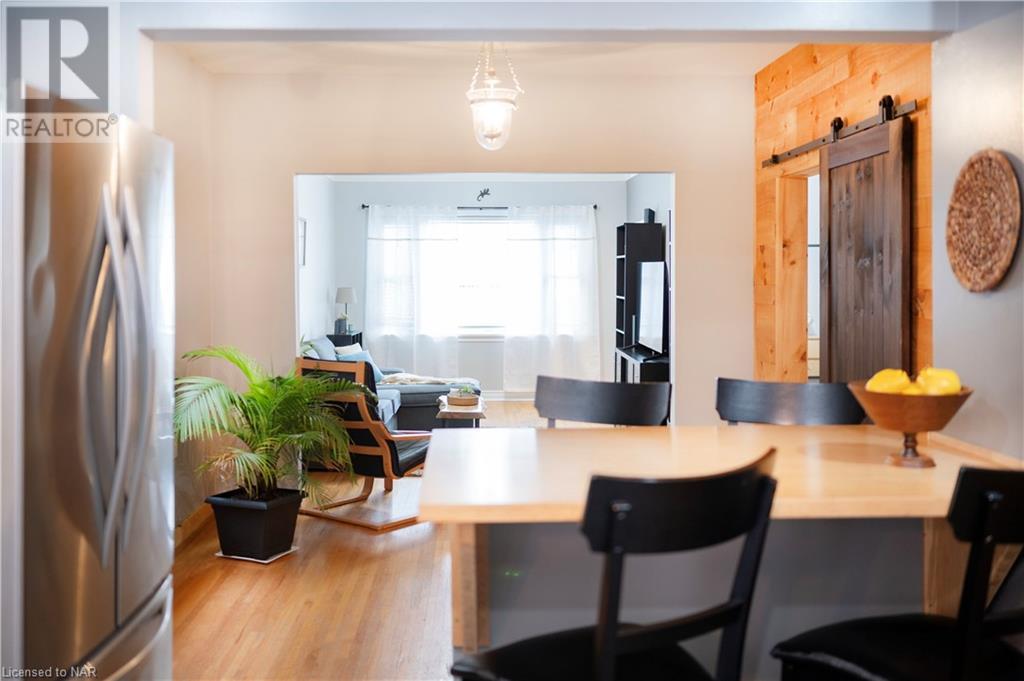 148 York Street, St. Catharines, Ontario  L2R 6E7 - Photo 7 - 40523033