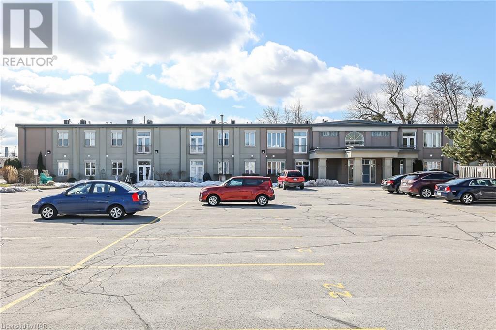 6365 Drummond Road Unit# 114, Niagara Falls, Ontario  L2G 4N1 - Photo 2 - 40524929