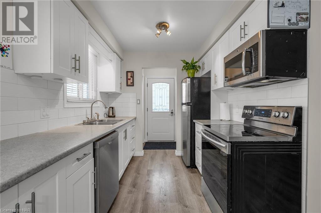 19 Acadia Drive, Welland, Ontario  L3C 6L4 - Photo 6 - 40524891