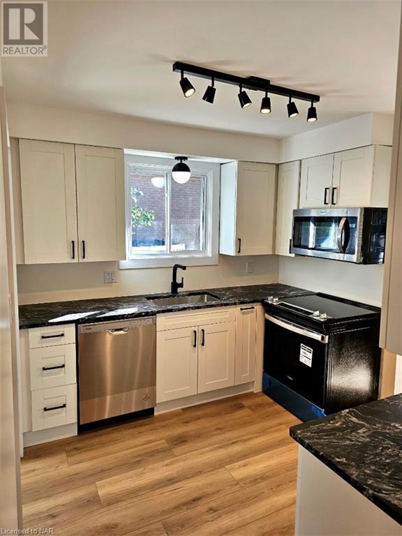66 Tupper Drive, Thorold, Ontario  L2V 4C8 - Photo 6 - 40524983