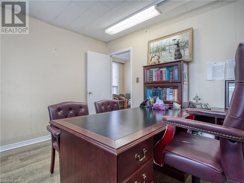 48 Carlisle Street, St. Catharines, Ontario  L2R 4H4 - Photo 10 - 40525710
