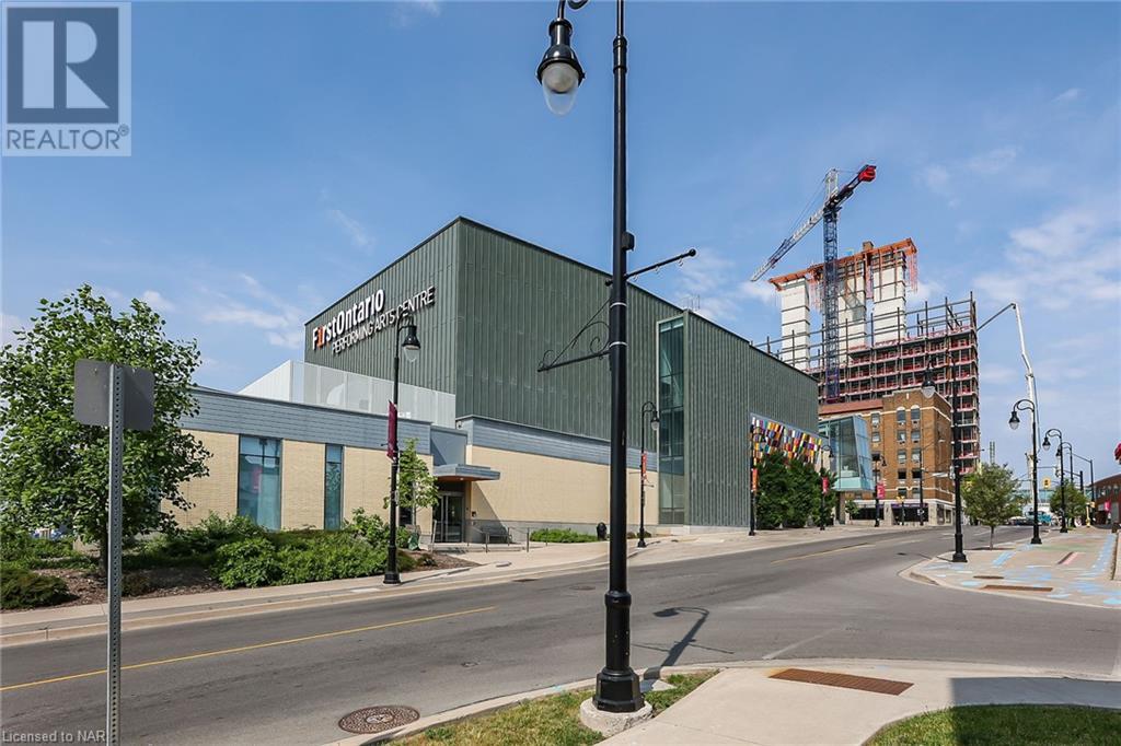 48 Carlisle Street, St. Catharines, Ontario  L2R 4H4 - Photo 4 - 40525710