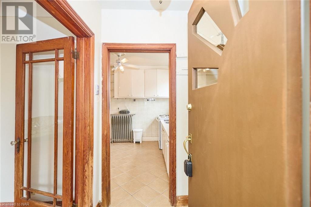 223 Niagara Street, St. Catharines, Ontario  L2M 4V3 - Photo 19 - 40525785