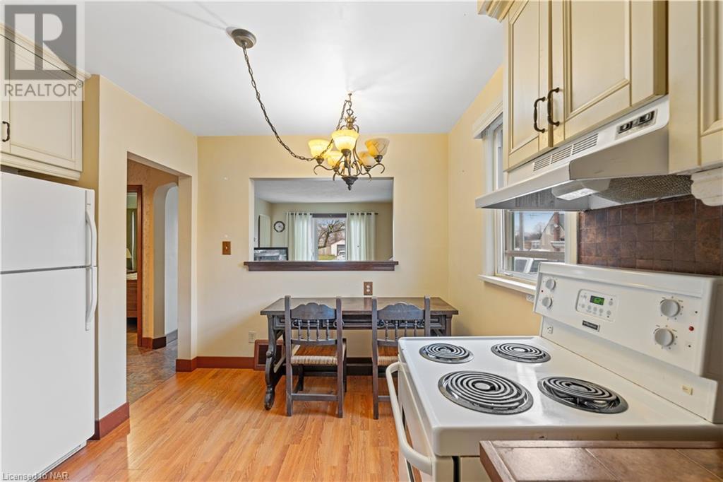 5932 Vine Street, Niagara Falls, Ontario  L2J 1L1 - Photo 13 - 40523600