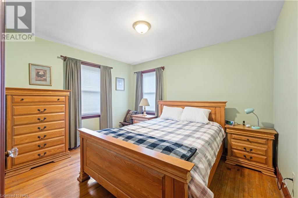 5932 Vine Street, Niagara Falls, Ontario  L2J 1L1 - Photo 8 - 40523600