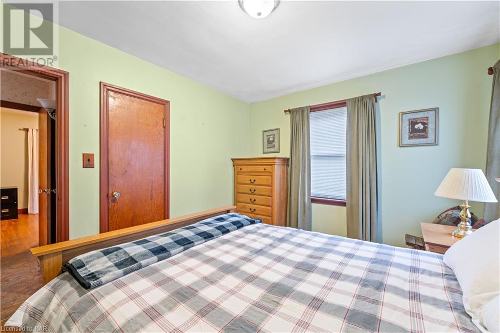 5932 Vine Street, Niagara Falls, Ontario  L2J 1L1 - Photo 9 - 40523600