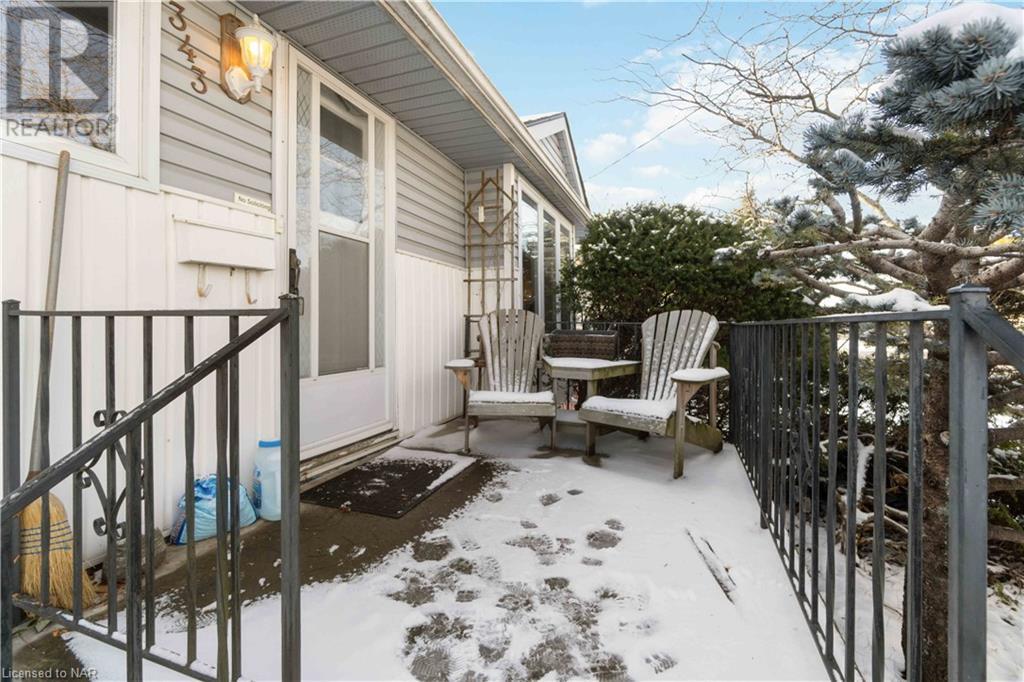 343 Dufferin Street, Fort Erie, Ontario  L2A 2T8 - Photo 3 - 40522234