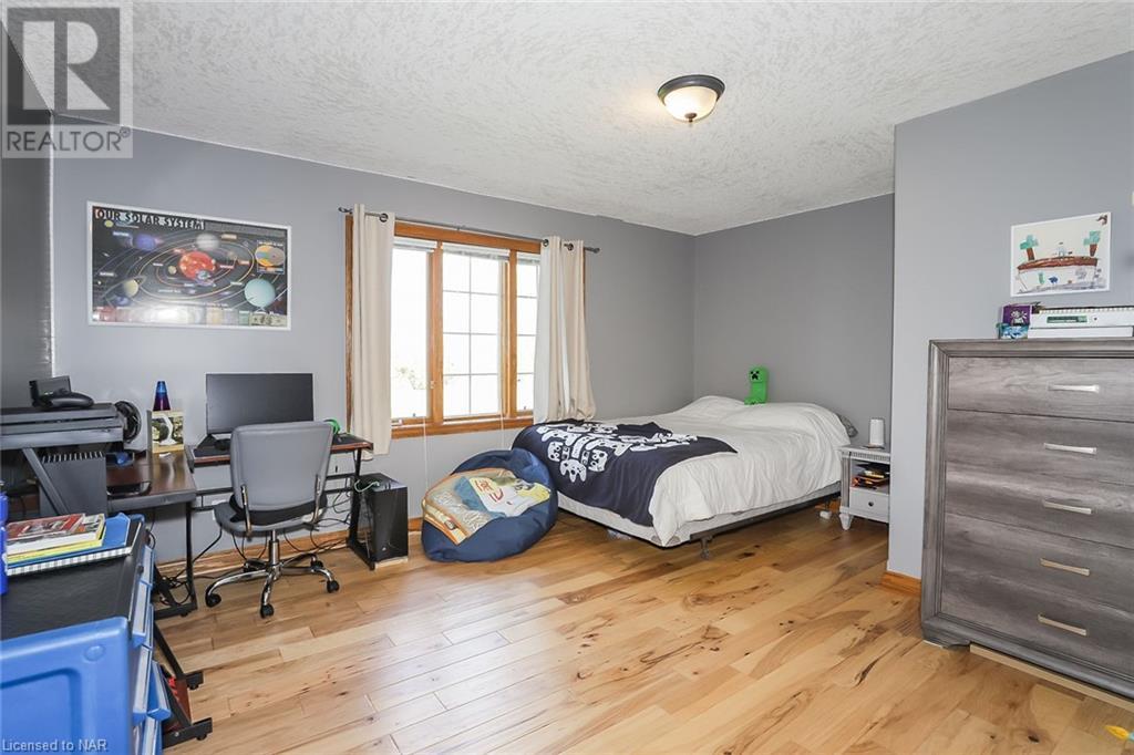 2205 Mewburn Road, Niagara Falls, Ontario  L2E 6S4 - Photo 21 - 40525461
