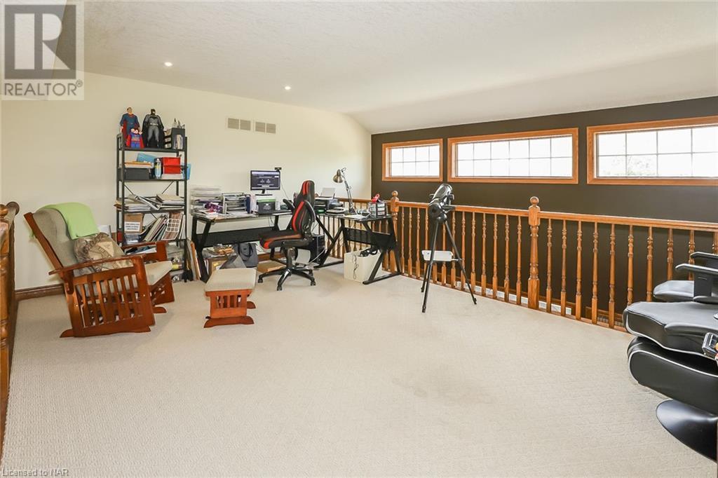 2205 Mewburn Road, Niagara Falls, Ontario  L2E 6S4 - Photo 22 - 40525461