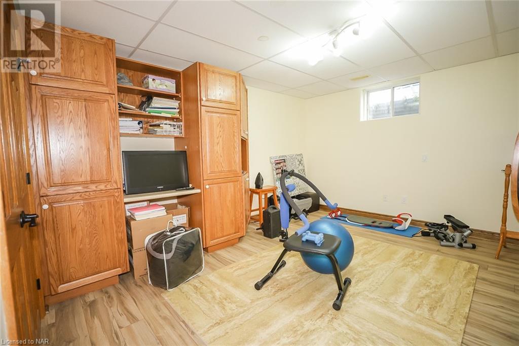 2205 Mewburn Road, Niagara Falls, Ontario  L2E 6S4 - Photo 27 - 40525461