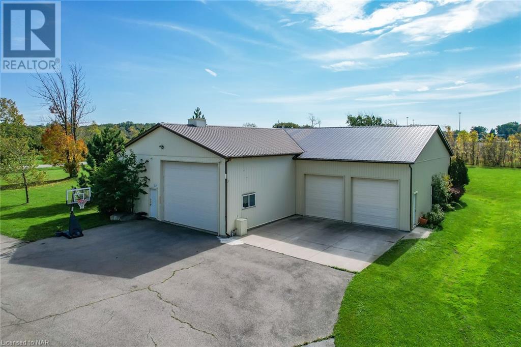 2205 Mewburn Road, Niagara Falls, Ontario  L2E 6S4 - Photo 33 - 40525461