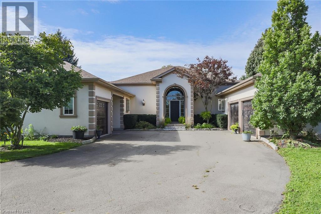 2205 Mewburn Road, Niagara Falls, Ontario  L2E 6S4 - Photo 4 - 40525461