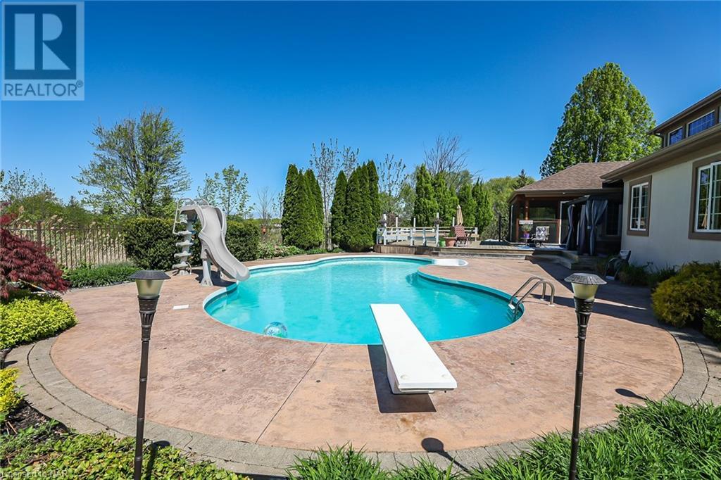 2205 Mewburn Road, Niagara Falls, Ontario  L2E 6S4 - Photo 45 - 40525461