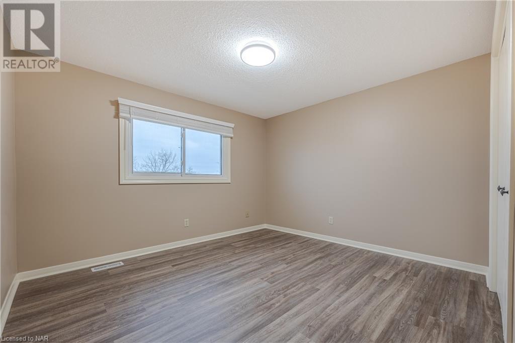 7 Dobbie Road, Thorold, Ontario  L2V 4R7 - Photo 17 - 40525881
