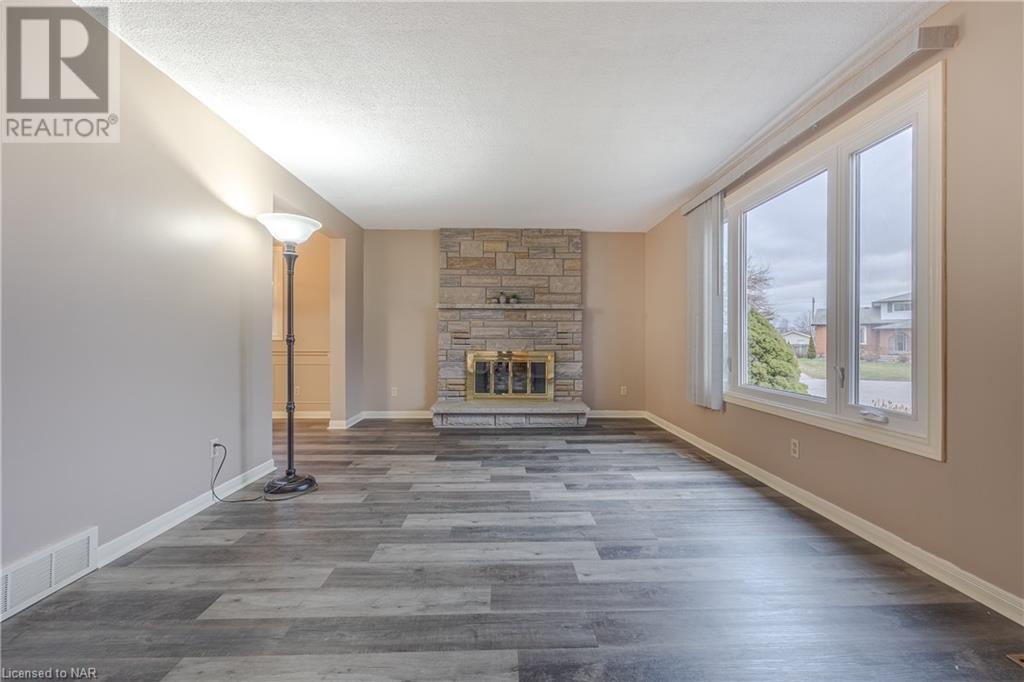 7 Dobbie Road, Thorold, Ontario  L2V 4R7 - Photo 6 - 40525881