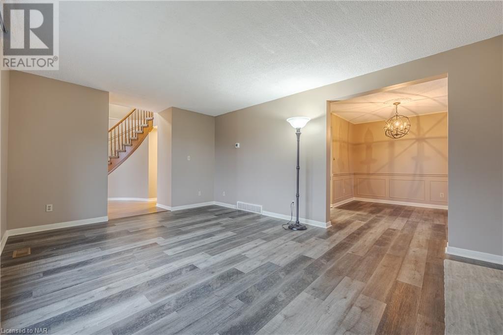 7 Dobbie Road, Thorold, Ontario  L2V 4R7 - Photo 7 - 40525881