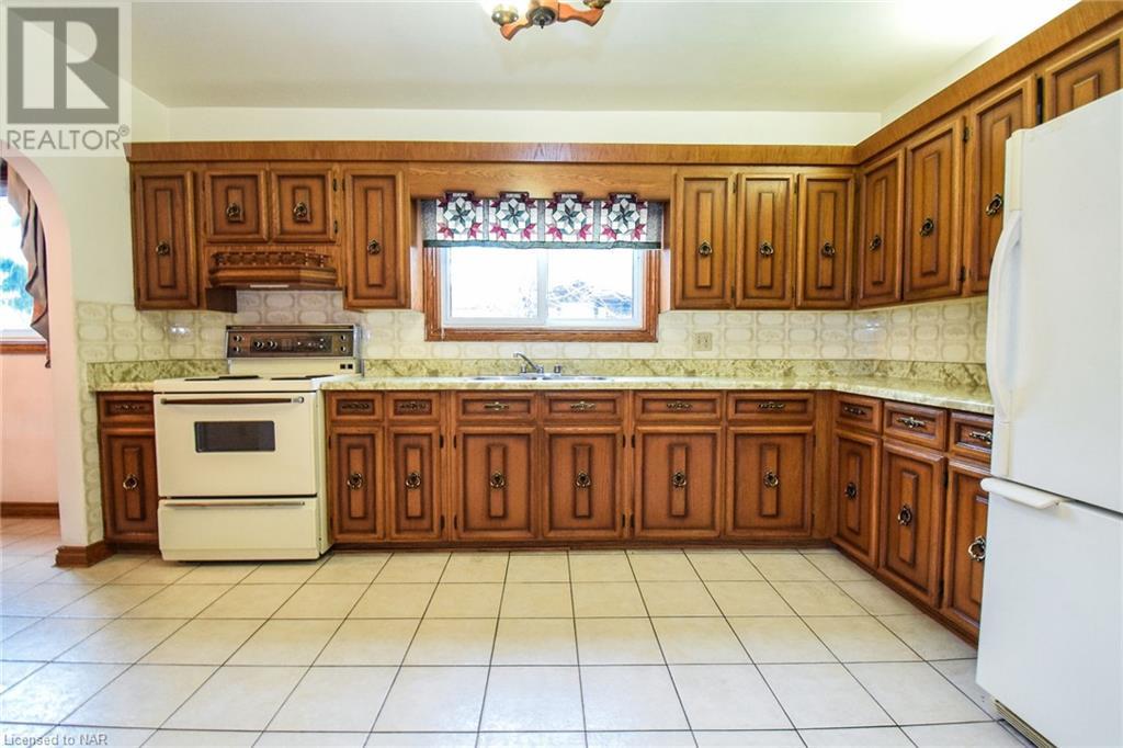 326 Crowland Avenue, Welland, Ontario  L3B 1X7 - Photo 11 - 40525164