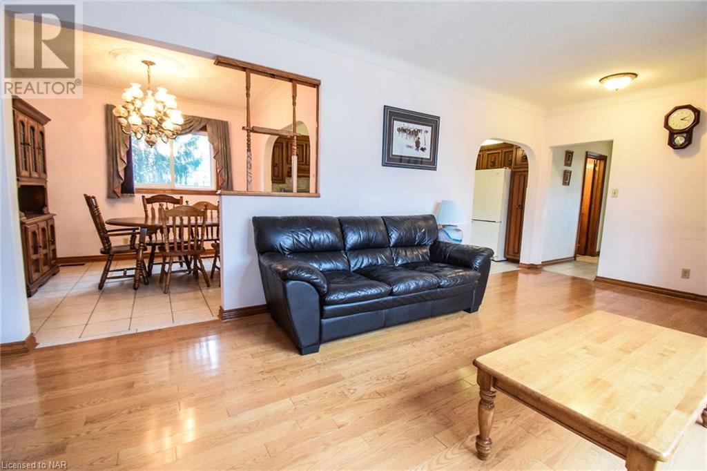 326 Crowland Avenue, Welland, Ontario  L3B 1X7 - Photo 7 - 40525164