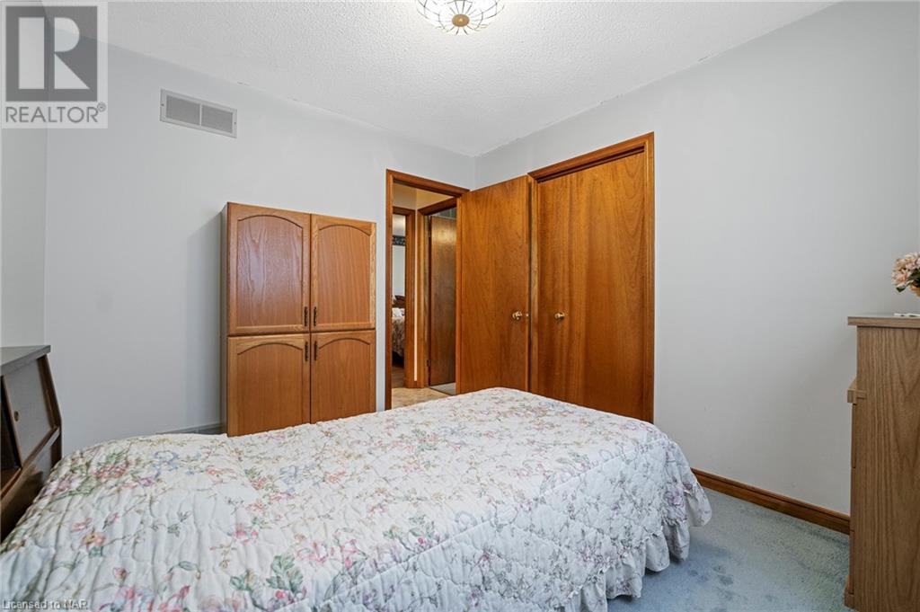 7853 Alfred Street, Niagara Falls, Ontario  L2H 2W8 - Photo 17 - 40524012