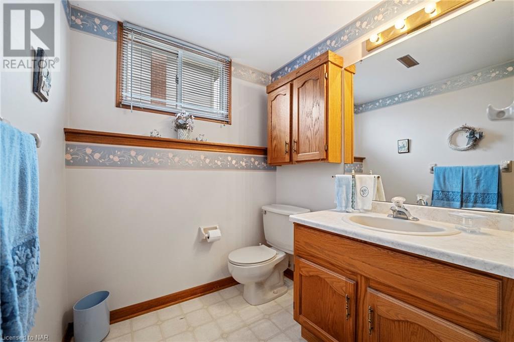 7853 Alfred Street, Niagara Falls, Ontario  L2H 2W8 - Photo 24 - 40524012