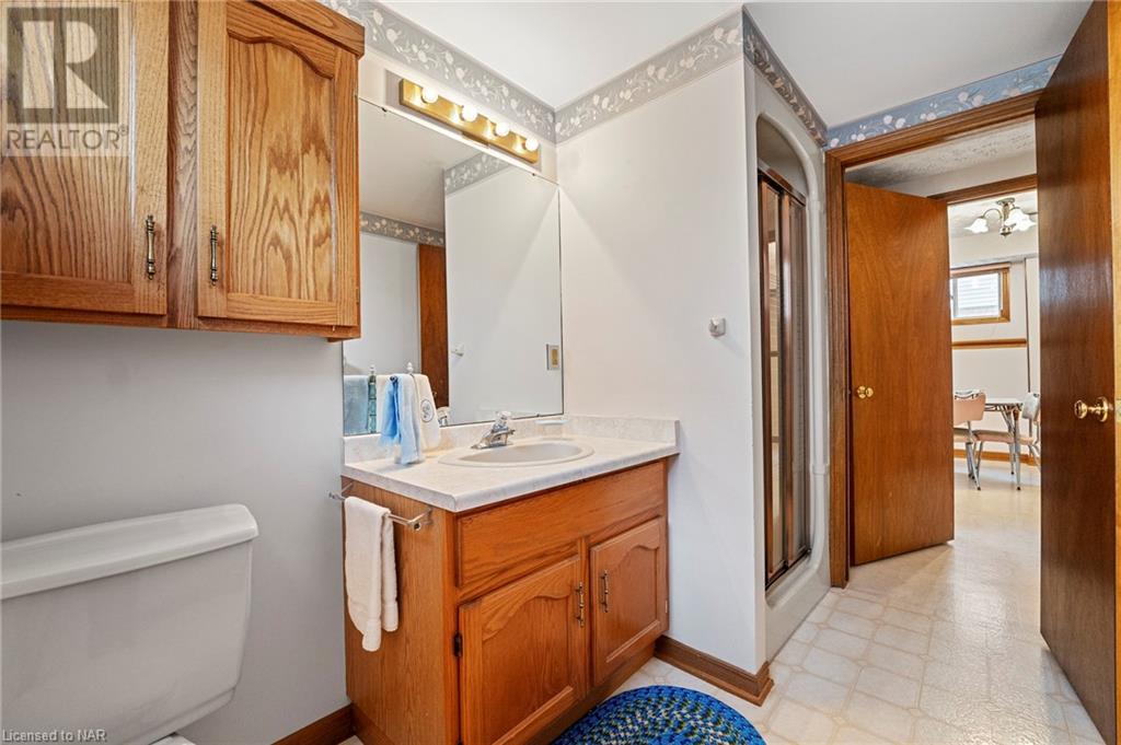 7853 Alfred Street, Niagara Falls, Ontario  L2H 2W8 - Photo 25 - 40524012