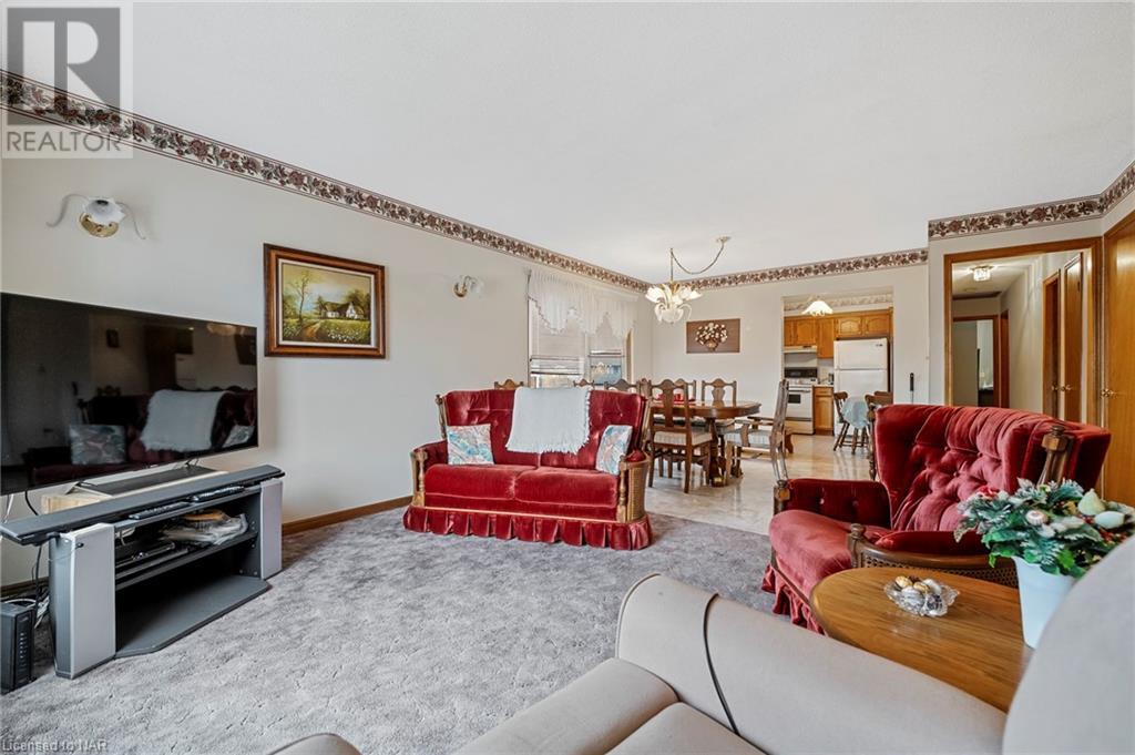 7853 Alfred Street, Niagara Falls, Ontario  L2H 2W8 - Photo 5 - 40524012
