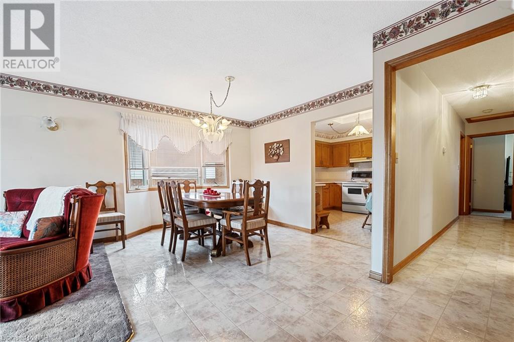 7853 Alfred Street, Niagara Falls, Ontario  L2H 2W8 - Photo 8 - 40524012