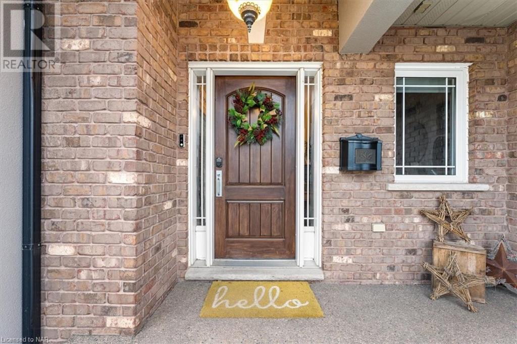 218 Colbeck Drive, Welland, Ontario  L3C 7M3 - Photo 5 - 40515278
