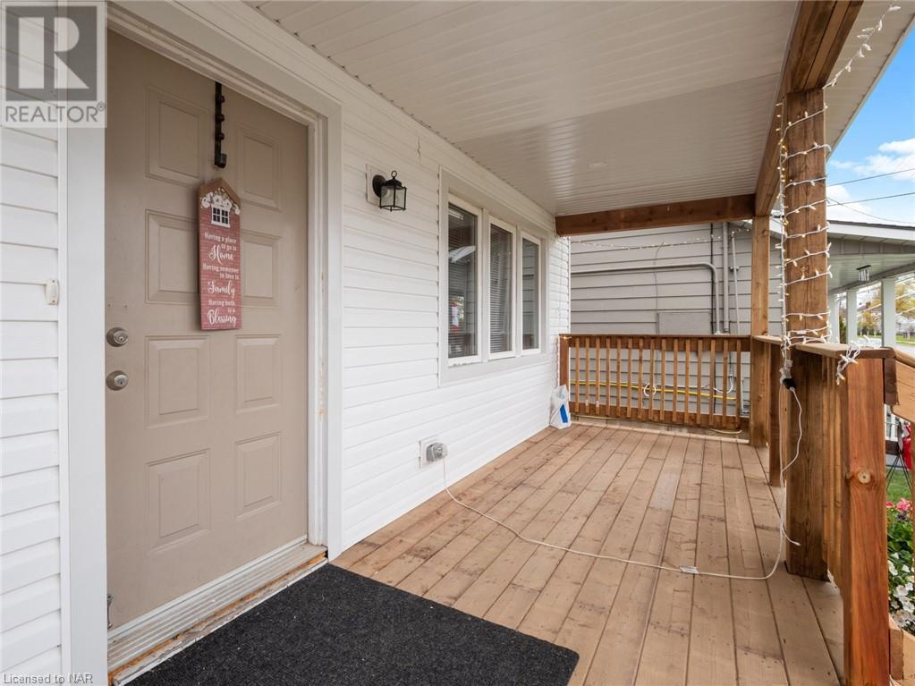 161 Gilmore Road, Fort Erie, Ontario  L2A 2M2 - Photo 4 - 40525915