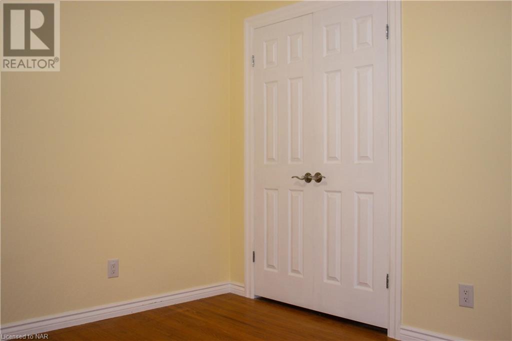 6 St. Louis Place, St. Catharines, Ontario  L2M 1K2 - Photo 13 - 40520474