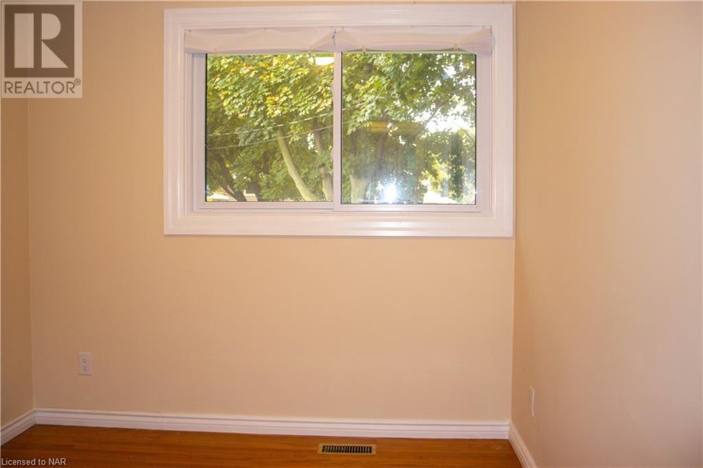 6 St. Louis Place, St. Catharines, Ontario  L2M 1K2 - Photo 19 - 40520474