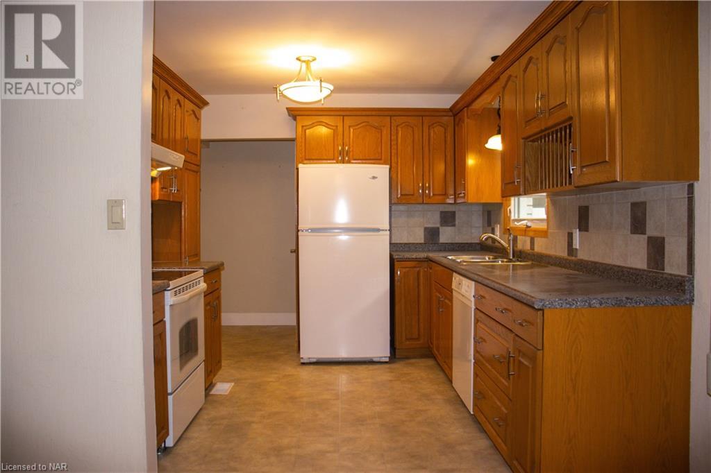 6 St. Louis Place, St. Catharines, Ontario  L2M 1K2 - Photo 25 - 40520474